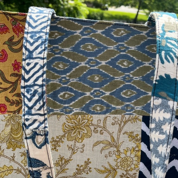 New Vibrant Unique Quilted Colorful Patchwork Tote Bag Sturdy Construction - Picture 3 of 14